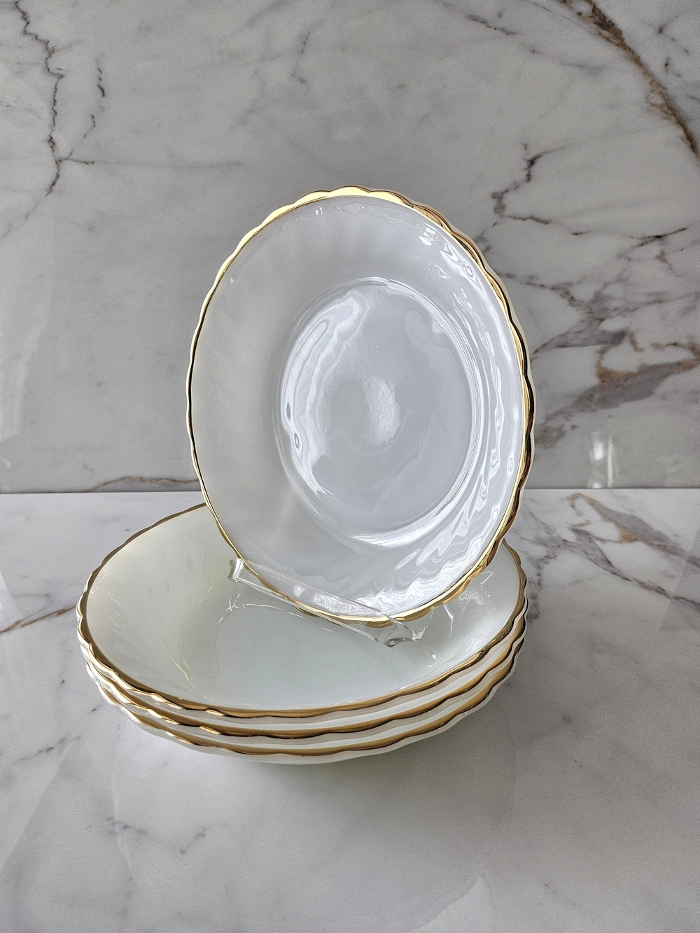 Vintage Anchor Hocking Milk Glass Bowls Set of 4 Gold Rim Suburbia Swirl